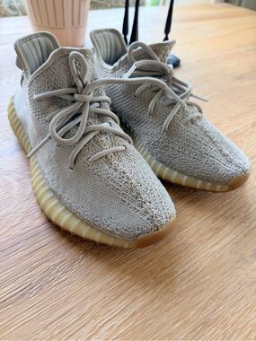 Adidas Yeezy Boost 350 V2 – Sesame (Size 7 Men’s / 40 EU)